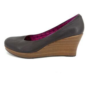 Crocs A-Leigh Closed Toe‎ Leather Brown Wedge Pumps Women’s Size 10 Brown 14700